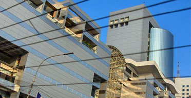 Bangladesh developer gambles shopping mall