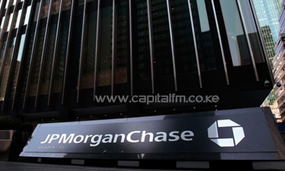 Portugal to take two banks to court over swap deals