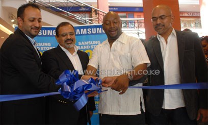 Samsung opens store at Galleria Mall