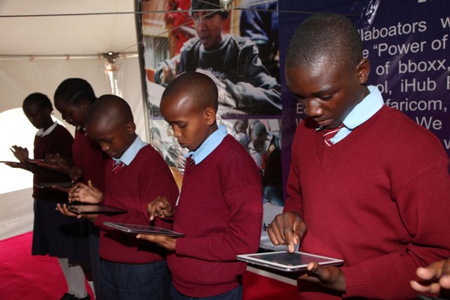 Qualcomm, eLimu pilot 3G solar tablet for Kenyan primary schools