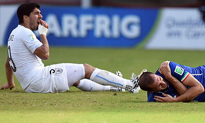 Suarez bite is free meal for Netflix as Adidas pulls sponsorship