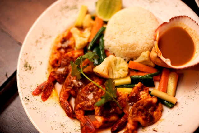 TAMAMBO TAPAS BAR pili pili shrimp photographed by Susan Wong 2011 TAMAMBO TAPAS BAR pili pili shrimp photographed by Susan Wong 2011