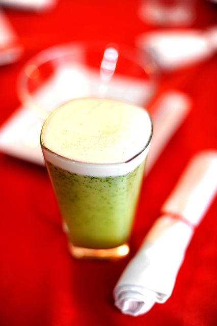 Taste of China pineapple and mint juice photographed by Susan Wong 2011