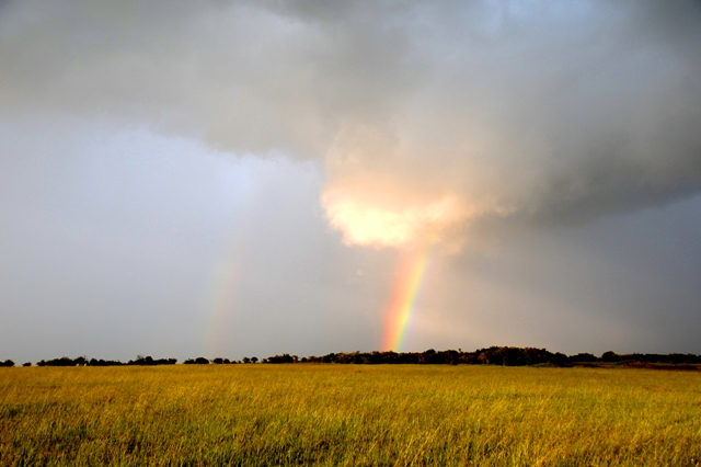 Maasai Mara skies photographed by Susan Wong 2012 - rainbow 8 Maasai Mara skies photographed by Susan Wong 2012 - rainbow 8