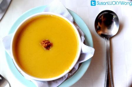 Alan Bobbe's Bistro in Nairobi Kenya photographed Susan Wong 2012 - pumpkin soup Alan Bobbe's Bistro in Nairobi Kenya photographed Susan Wong 2012 - pumpkin soup