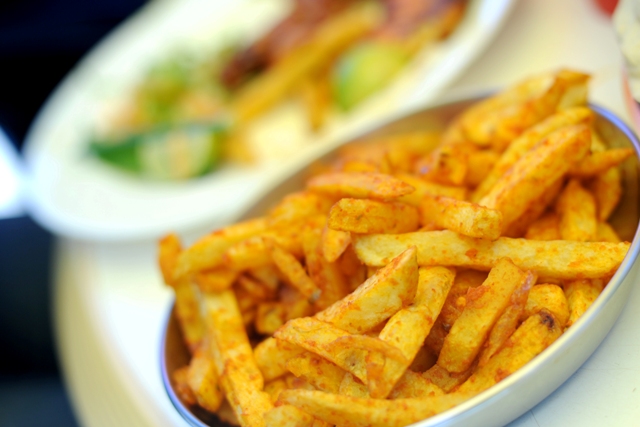 Nargis Restaurant westlands nairobi kenya photographed by susan wong garlic chips