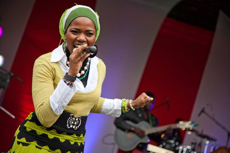 blankets and wine 1
