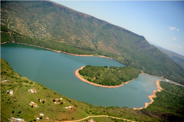 Experiencing South Africa's Valley of 1000 Hills from the sky photographed by susan wong 2013 3