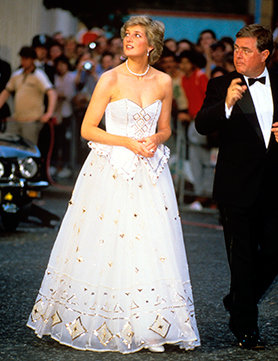princess-diana-s-fairy-tale-dress_GB