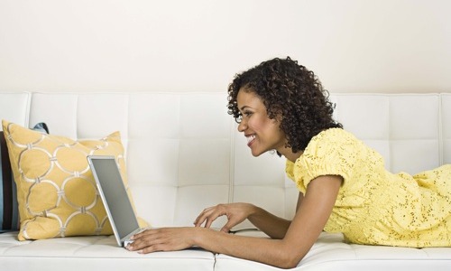 black-woman-on-computer