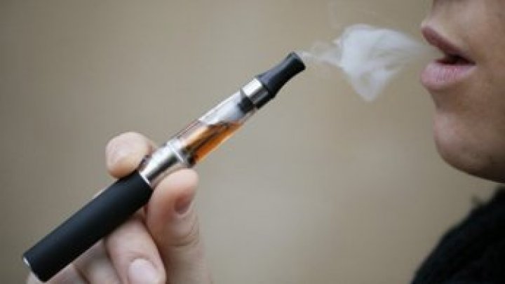 Electronic cigarette