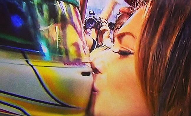 nicole-scherzinger-and-lewis-hamilton_detail