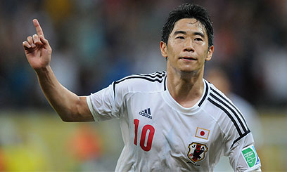 Shinawatra quits Manchester City