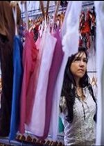 Consumers curb spending, deepen recession fears