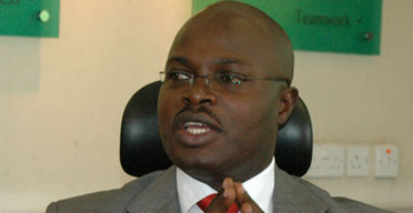 Insurance players target mass market