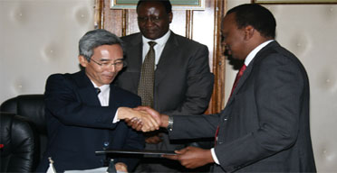 Kenya gets Sh422 flood grant from Japan