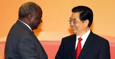 Kenya courts Chinese investors