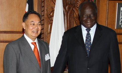 Kenyan President woos Thai investors