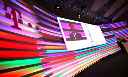 Deutsche Telekom posts heavy Q4 net loss
