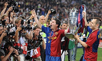 Barcelona beat United to claim treble