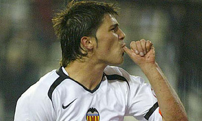 Ferguson plots £45m bid for striker Villa
