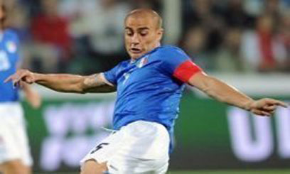 Cannavaro lashes out at 'oldies' jibes