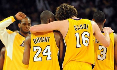 Lakers rout Magic in game one of finals