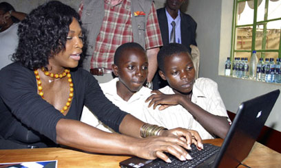 Serena arrives in Kenya