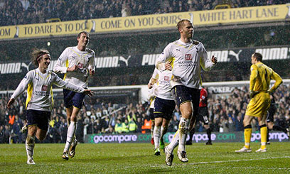 Spurs fightback sets up Pompey clash