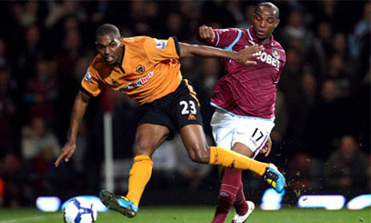 Wolves maul Hammers