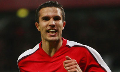 Van Persie in squad for Spurs clash