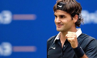 Federer sinks Soderling to clinch semi-final spot