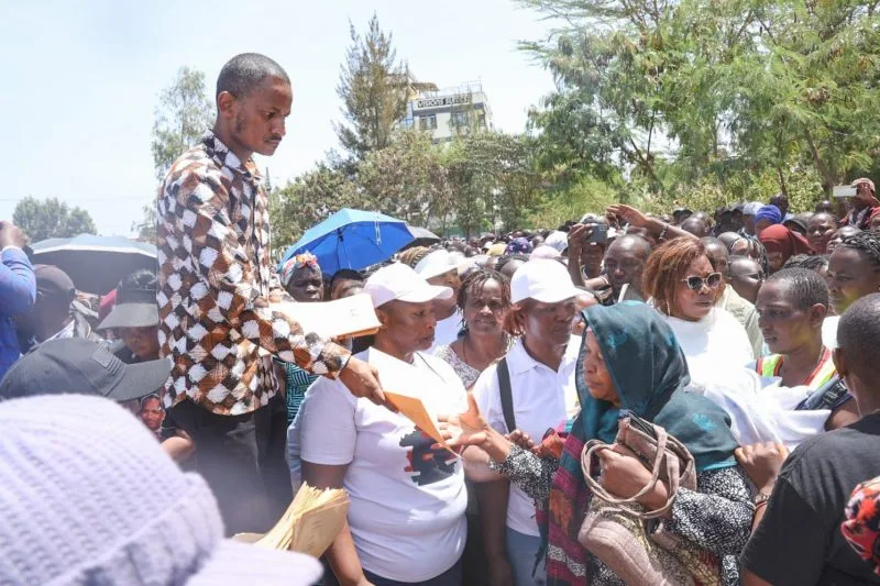 Court urges government to create national bursary database