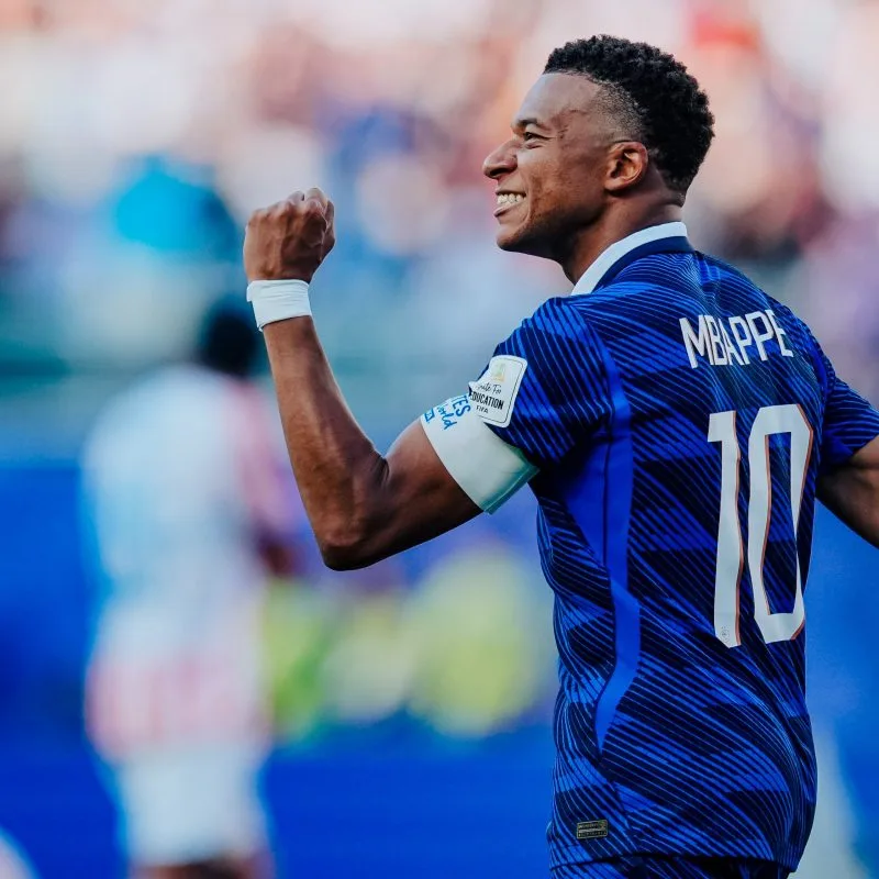 Mbappe penalty steers France to World Cup round of 16 with win over Paraguay