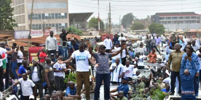 Western Kenya residents shower Sifuna’s Linda Mwananchi movement with cash donations
