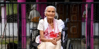 How a 97-year-old escaped deadly Indian floods on a banana log raft
