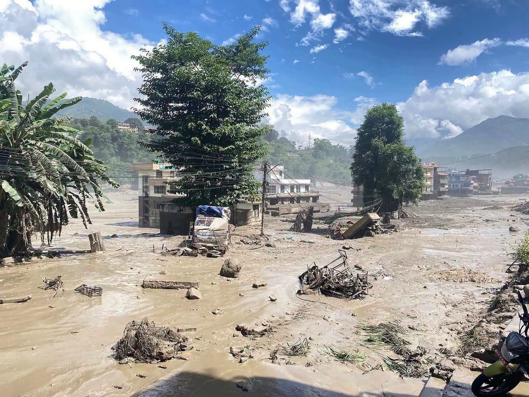 291 foreign tourists among hundreds missing after deadly flash flood hits Nepal-Tibet border