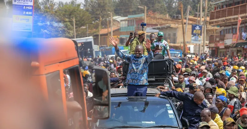 Nyoro shuts door on politicians who insult opposition leaders