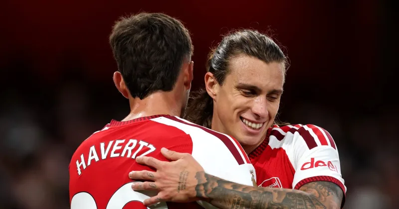 Tzolis stars as Arsenal thrash Coventry in Premier League opener
