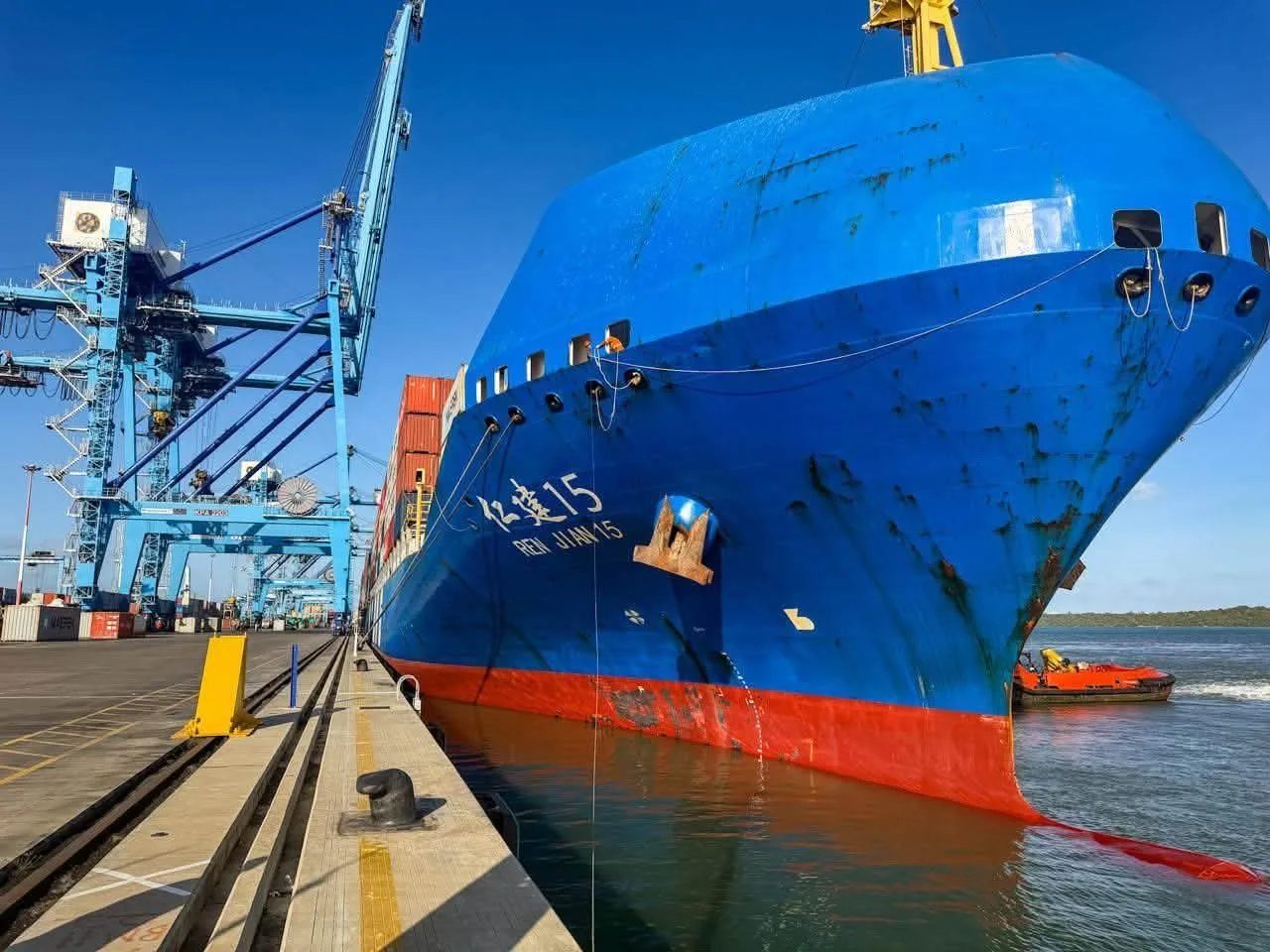 Chinese-flagged MV REN JIAN 15 docks in Mombasa with 3,710 containers for Kenya, East Africa