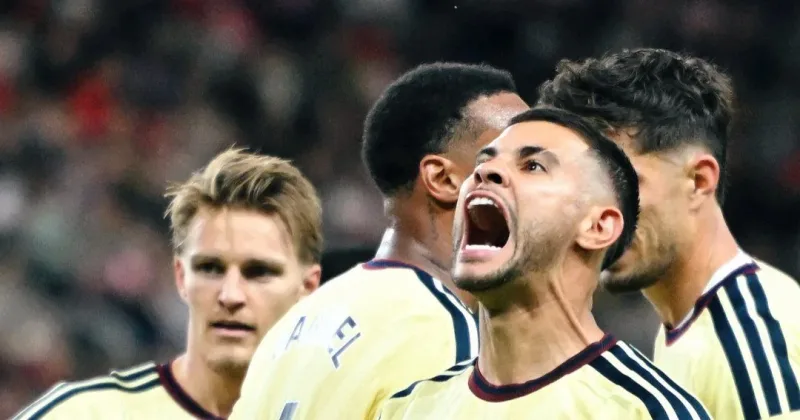 Arsenal dim stubborn Sunderland at Stadium of Light to maintain perfect start to season