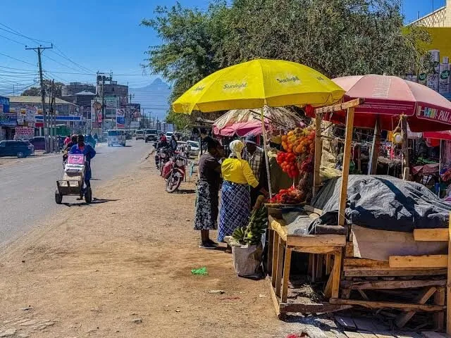 KeNHA gives roadside traders 30 days to vacate road reserves