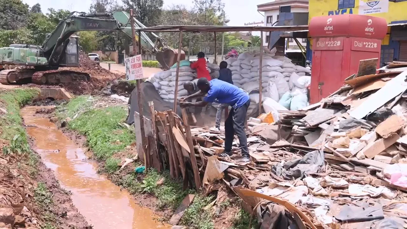 City Hall Deploys Heavy Machinery to Clear Northern Bypass Drainage Channels Ahead of El Niño Rains