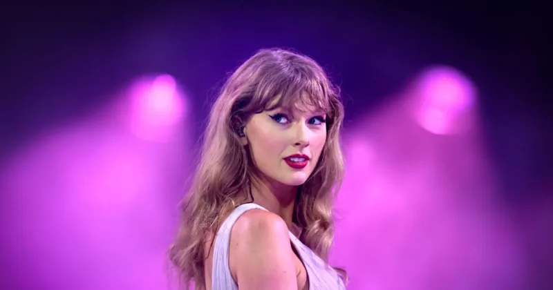 Taylor Swift “I Knew It, I Knew You (From Toy Story 5)” Becomes A Country Hit
