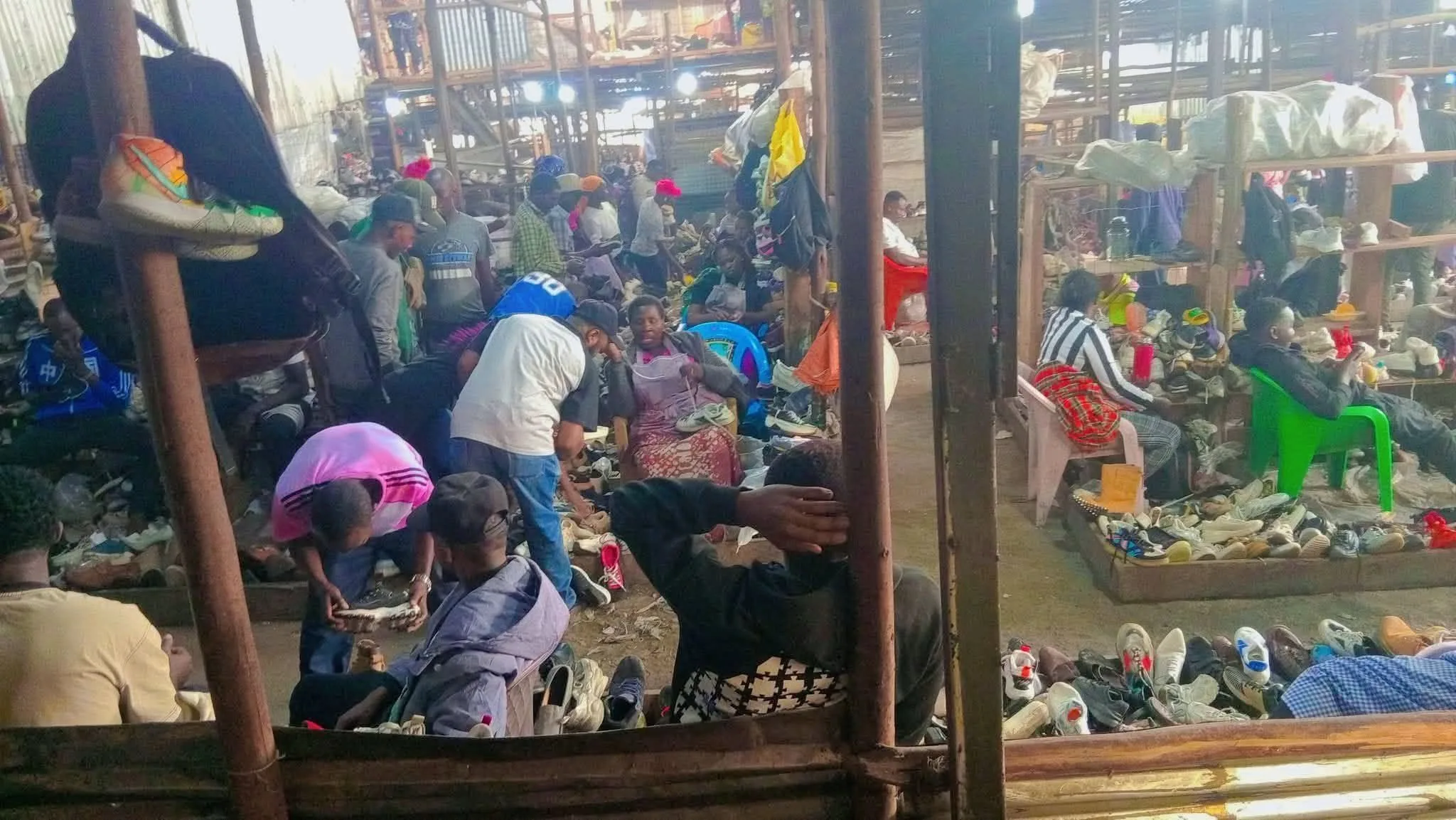 Kenya Warns Foreigners: Visa-Free Entry Does Not Allow You to Work or Trade