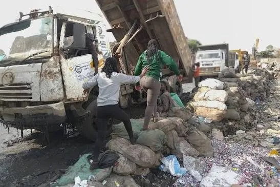 Nairobi deploys 4,500 workers to clear drains and waste ahead El Niño rains