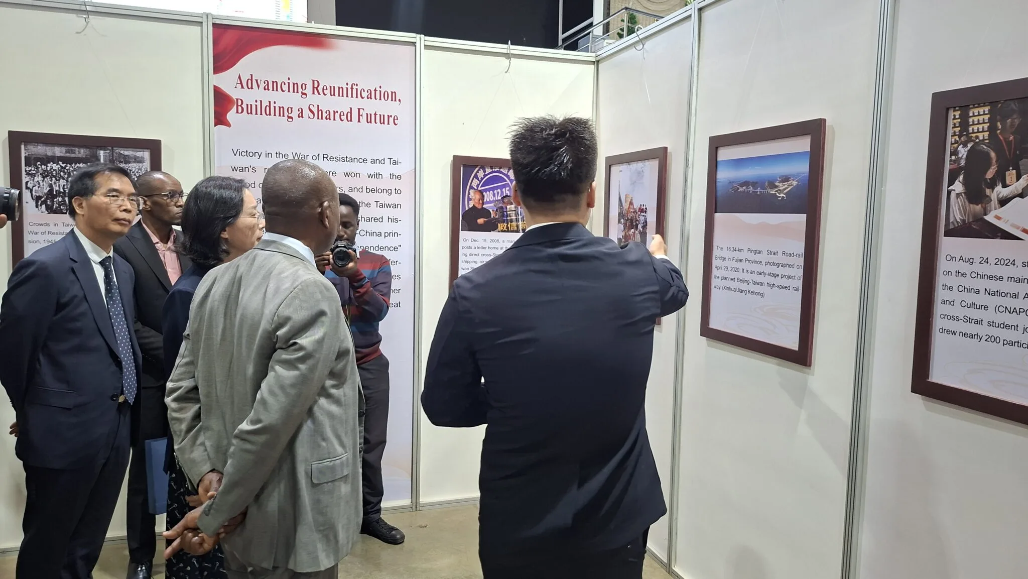 Xinhua takes Taiwan restoration exhibition to five African countries