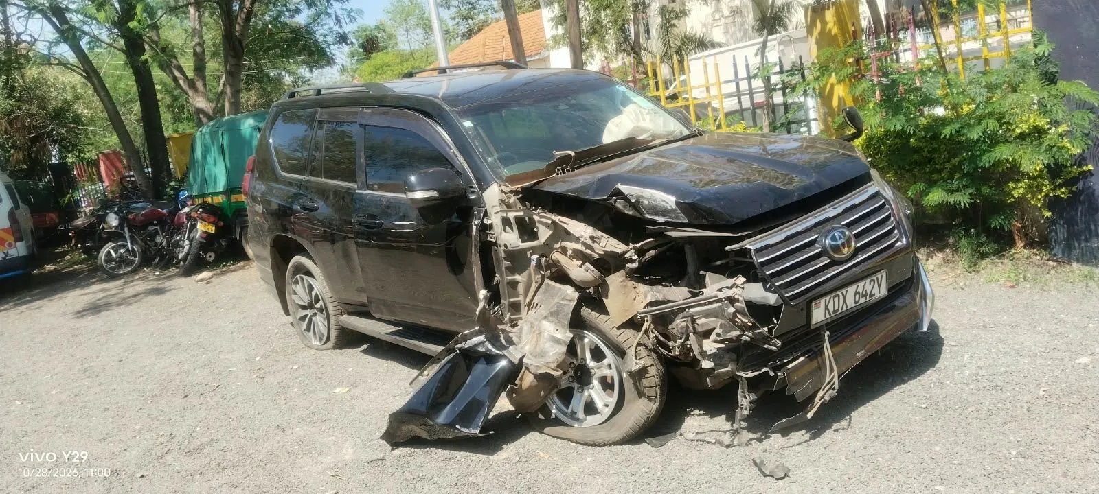 Prado rams into electric pole after high-speed police chase in Kisumu