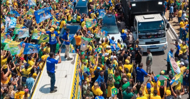 Brazil election goes to run-off as right-wing Flávio Bolsonaro wins first round