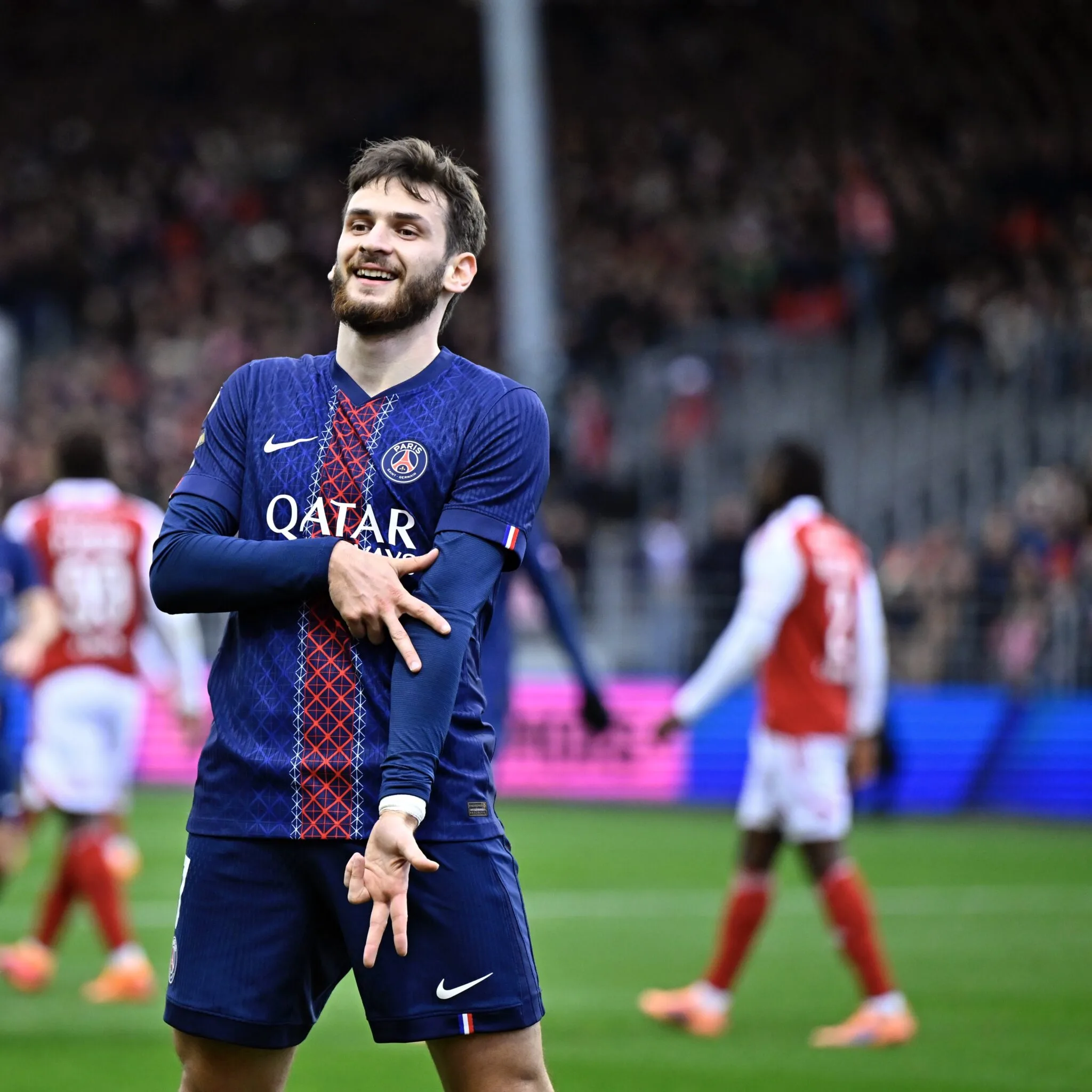 PSG’s Kvaratskhelia to have surgery on ruptured ACL